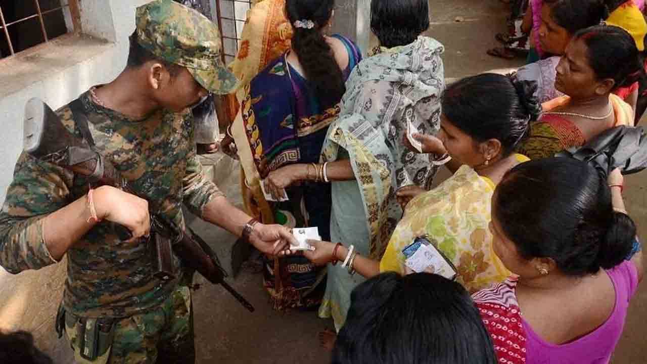 WB By-Election: ফের রাজ্যে আসছে কেন্দ্রীয় বাহিনী, কড়া নিরাপত্তার বলয়েই চার কেন্দ্রে উপনির্বাচন