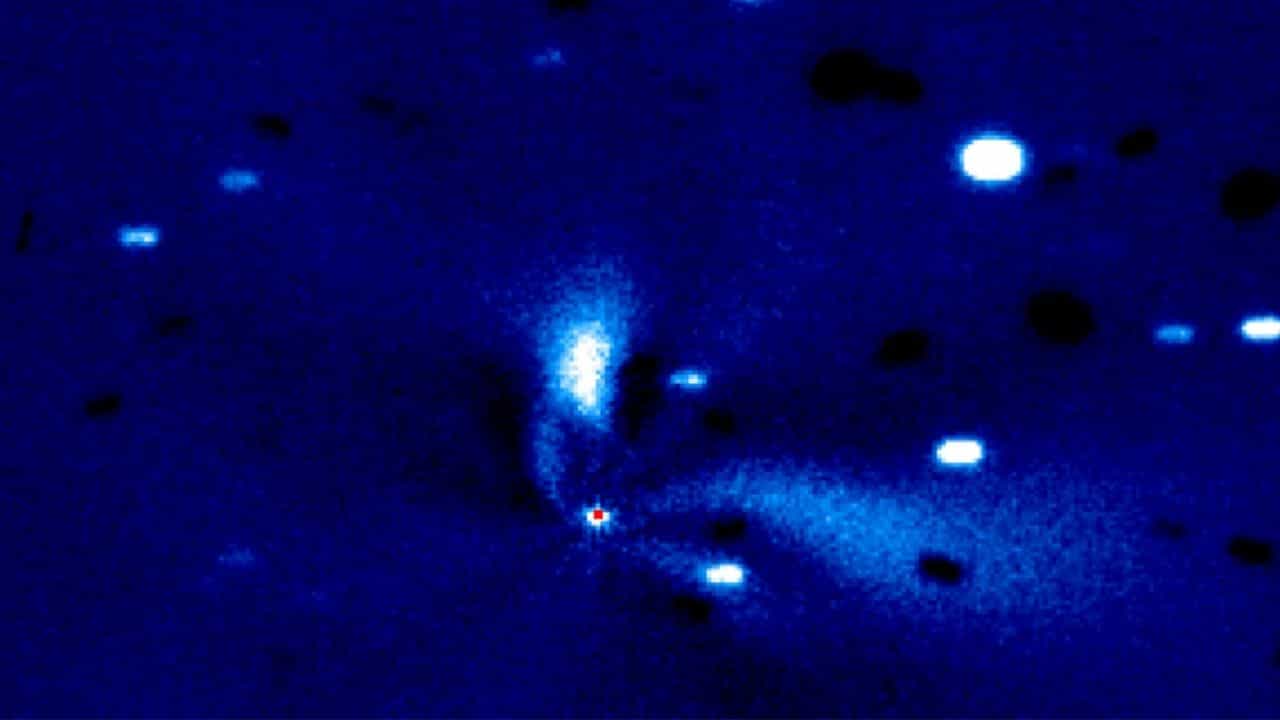 Mysterious Comet: ধূমকেতু না কি চলন্ত আগ্নেয়গিরি! মহাকাশে এর আগে এত উজ্জ্বল ধূমকেতু আর দেখা যায় নি... Mysterious Comet: ধূমকেতু না কি চলন্ত আগ্নেয়গিরি! মহাকাশে এর আগে এত উজ্জ্বল ধূমকেতু আর দেখা যায় নি...