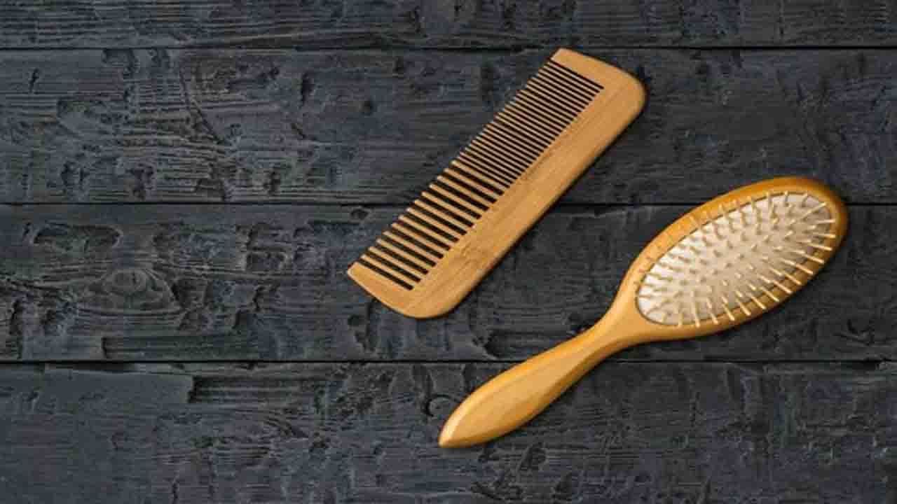 Hair Brush চিরুনি বা হেয়ার ব্রাশ পরিষ্কার করা নিয়ে ঝামেলা? রইল ২টি সহজ উপায় Bengali News