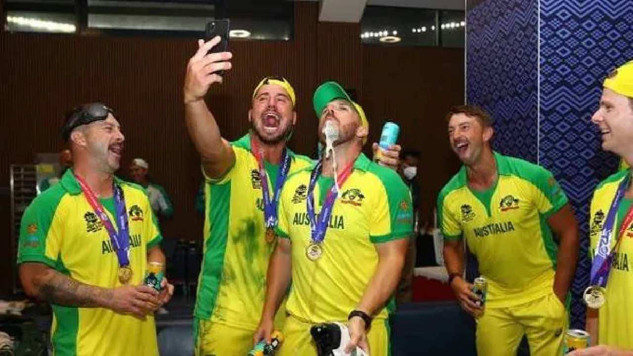 T20 World Cup Final: অজিদের উদ্ভট সেলিব্রেশনের ভিডিও ভাইরাল