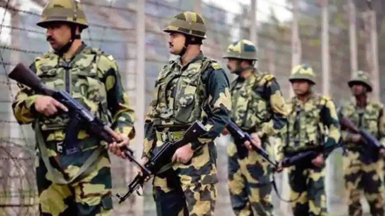 BSF: মহিলাদের শ্লীলতাহানি করা হয় না, সবটাই ভিত্তিহীন অভিযোগ