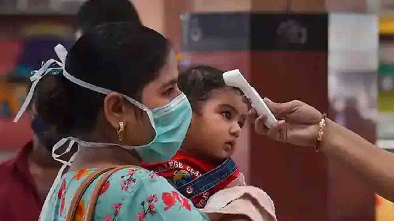 Corona Outbreak: একদিনে ৯ শতাংশ কমল সংক্রমণ, একলাফে মৃত্যু কমে ৩৯৩