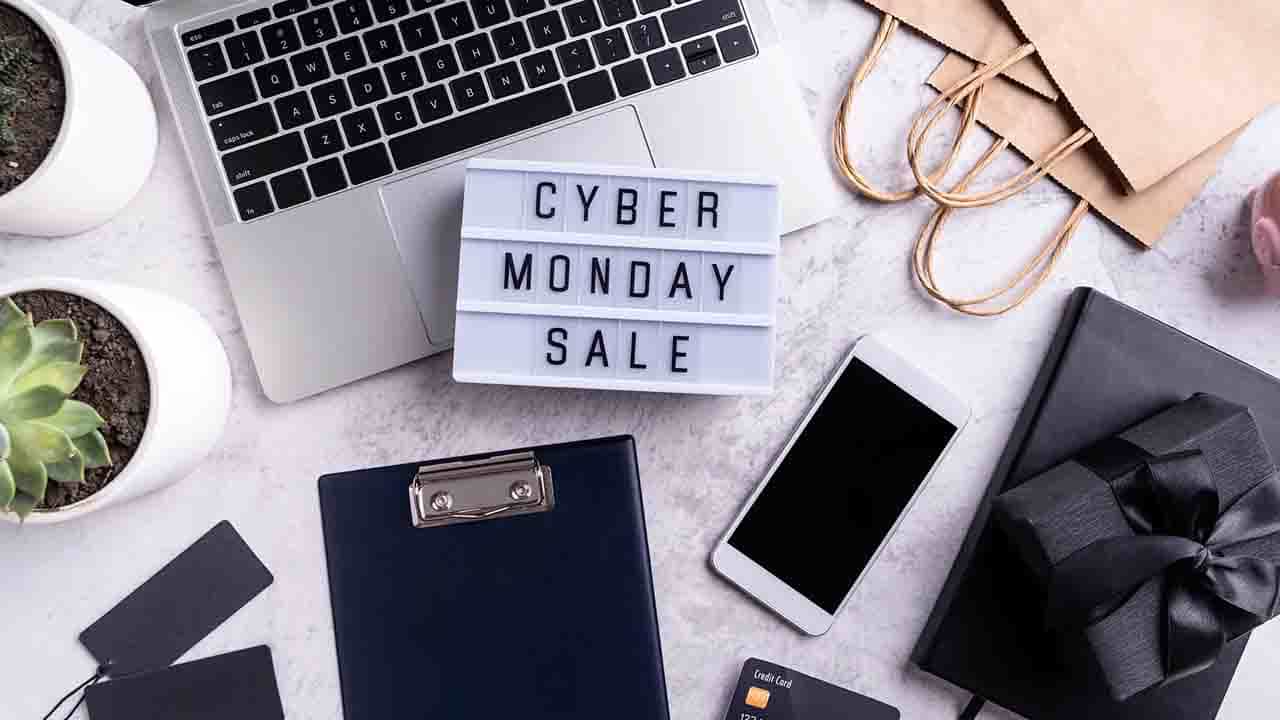 Cyber Monday: সোমবারে বিশেষ সেল, ব্যাপক ছাড়ে আইফোন, গুগল পিক্সেল, মোটোরোলা ও ওয়ানপ্লাস-এর একাধিক ফোন! Cyber Monday: সোমবারে বিশেষ সেল, ব্যাপক ছাড়ে আইফোন, গুগল পিক্সেল, মোটোরোলা ও ওয়ানপ্লাস-এর একাধিক ফোন!
