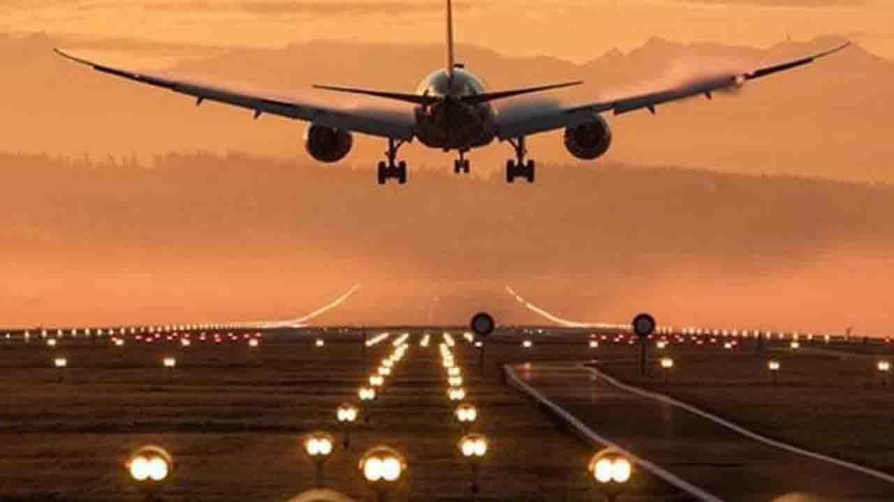 173 Passengers COVID Positive: বিমানেই গোষ্ঠী সংক্রমণ! ইটালি ফেরত আরও এক বিমানে করোনা আক্রান্ত ১৭৩ যাত্রী 173 Passengers COVID Positive: বিমানেই গোষ্ঠী সংক্রমণ! ইটালি ফেরত আরও এক বিমানে করোনা আক্রান্ত ১৭৩ যাত্রী