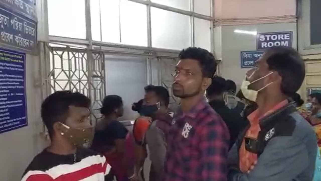 Hooghly Child Death: হাসপাতালের ডাক্তার বললেন, পেটের শিশুর চোখই ফোটেনি, কিন্তু মারাত্মক সত্যিটা জানাল নার্সিংহোম