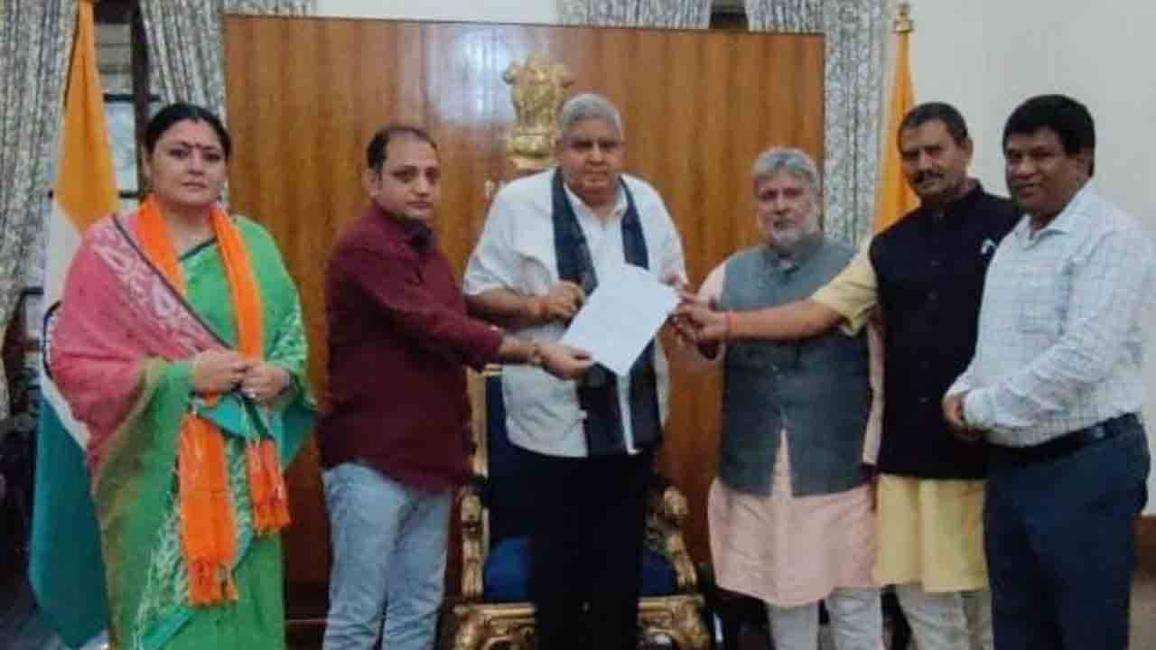 KMC Election 2021: পৌরভোট হোক কেন্দ্রীয় বাহিনী দিয়েই, রাজ্যপালের দ্বারস্থ বঙ্গ বিজেপি