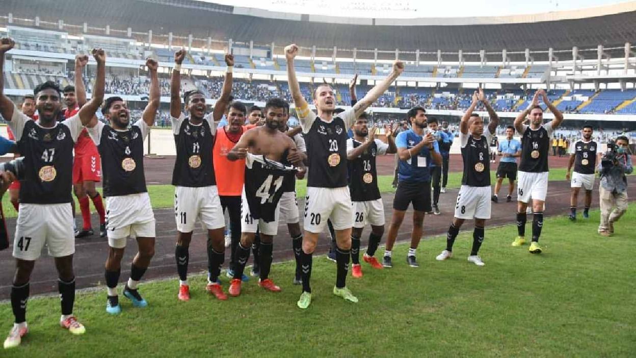Mohammedan SC: রাজপথ জুড়ে জান জান মহমেডান | Mohammedan SC celebrates their  Calcutta Football League champion after 40 years long wait - TV9 Bangla News