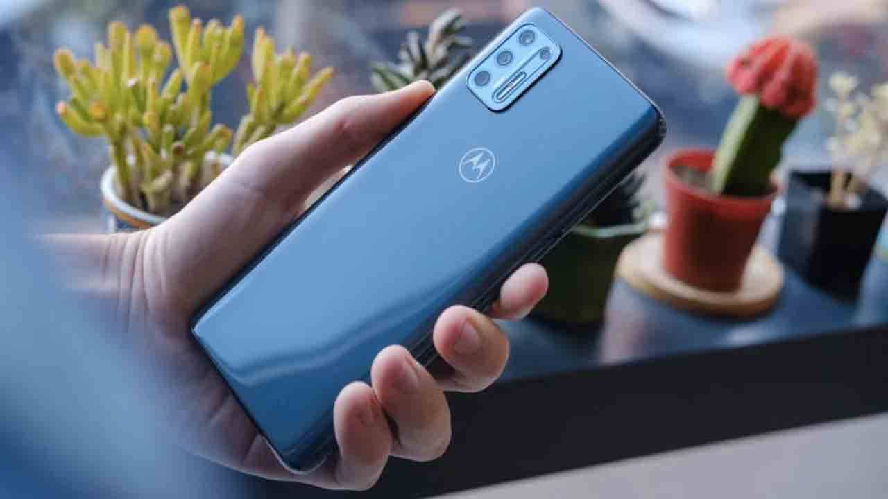 Moto G71: প্রকাশ্যে এই ফোনের সম্ভাব্য স্পেসিফিকেশন, থাকতে পারে ট্রিপল রেয়ার ক্যামেরা এবং স্ন্যাপড্রাগন ৬৯৫ ৫জি প্রসেসর