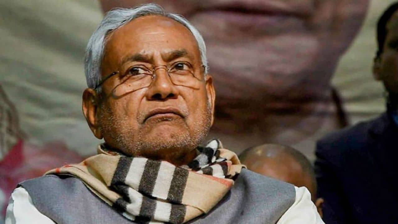 Nitish Kumar : বিহারে হারিয়েছে একার রাজ, বিষ মদ কাণ্ডে শরিক বিজেপির চাপে কোনঠাসা নীতীশ