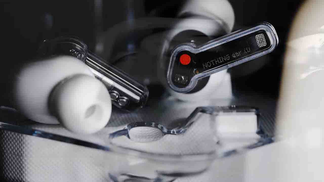 Nothing Ear 1 Price Cut: ৭০০ টাকা সস্তা হল নাথিং ইয়ার-এর চমৎকার এই TWS ইয়ারবাডস, নতুন দাম কত?