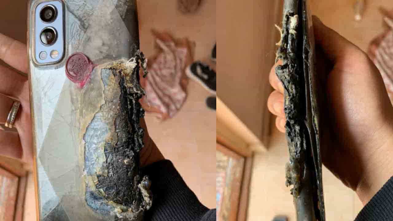 OnePlus Nord 2 5G Blast: ফের ফাটল ওয়ানপ্লাস নর্ড ২ ৫জি ফোন! গুরুতর চোট ইউজারের OnePlus Nord 2 5G Blast: ফের ফাটল ওয়ানপ্লাস নর্ড ২ ৫জি ফোন! গুরুতর চোট ইউজারের