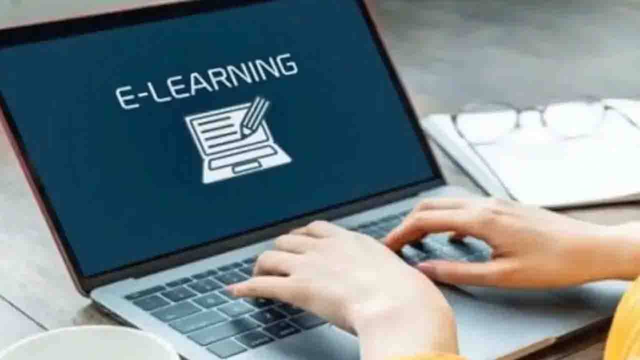 Budget 2022: পড়ুয়াদের হাতে ল্যাপটপ! ইন্টারনেটেও ভর্তুকি দিতে পারে কেন্দ্র