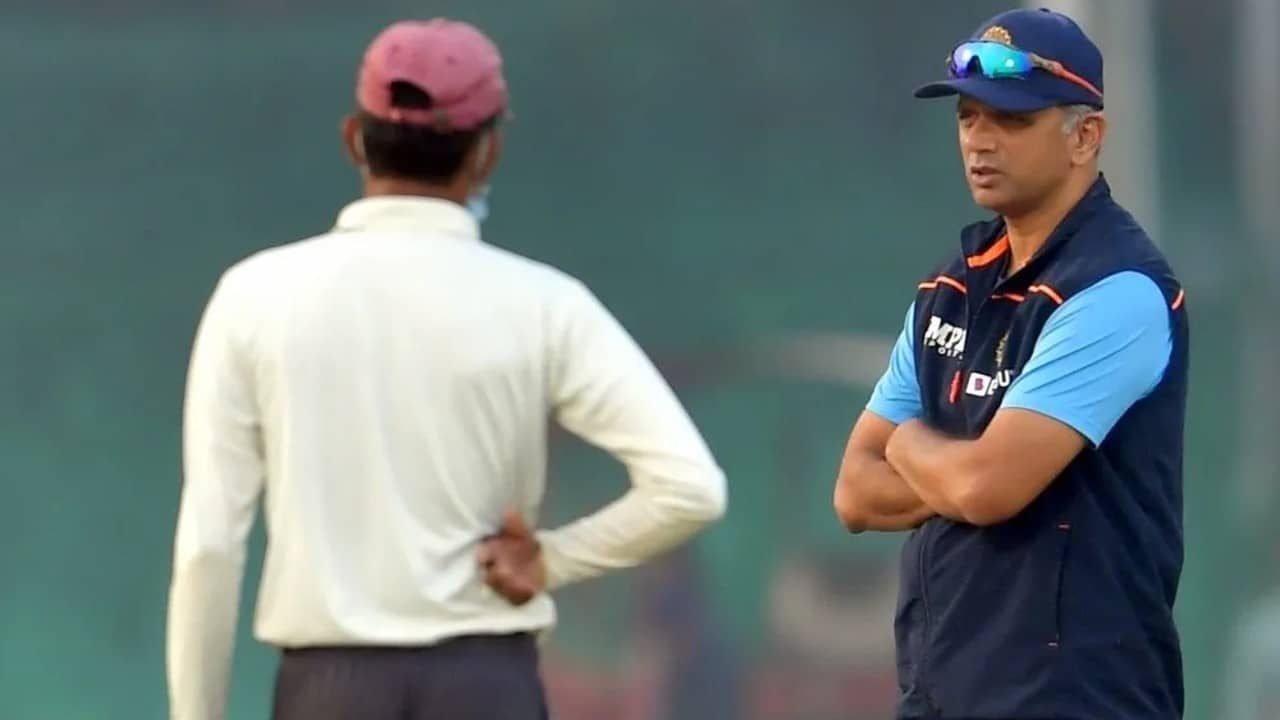 India vs New Zealand: গ্রিন পার্কের মাঠকর্মীদের নিজের পকেট থেকে টাকা দিলেন দ্রাবিড়