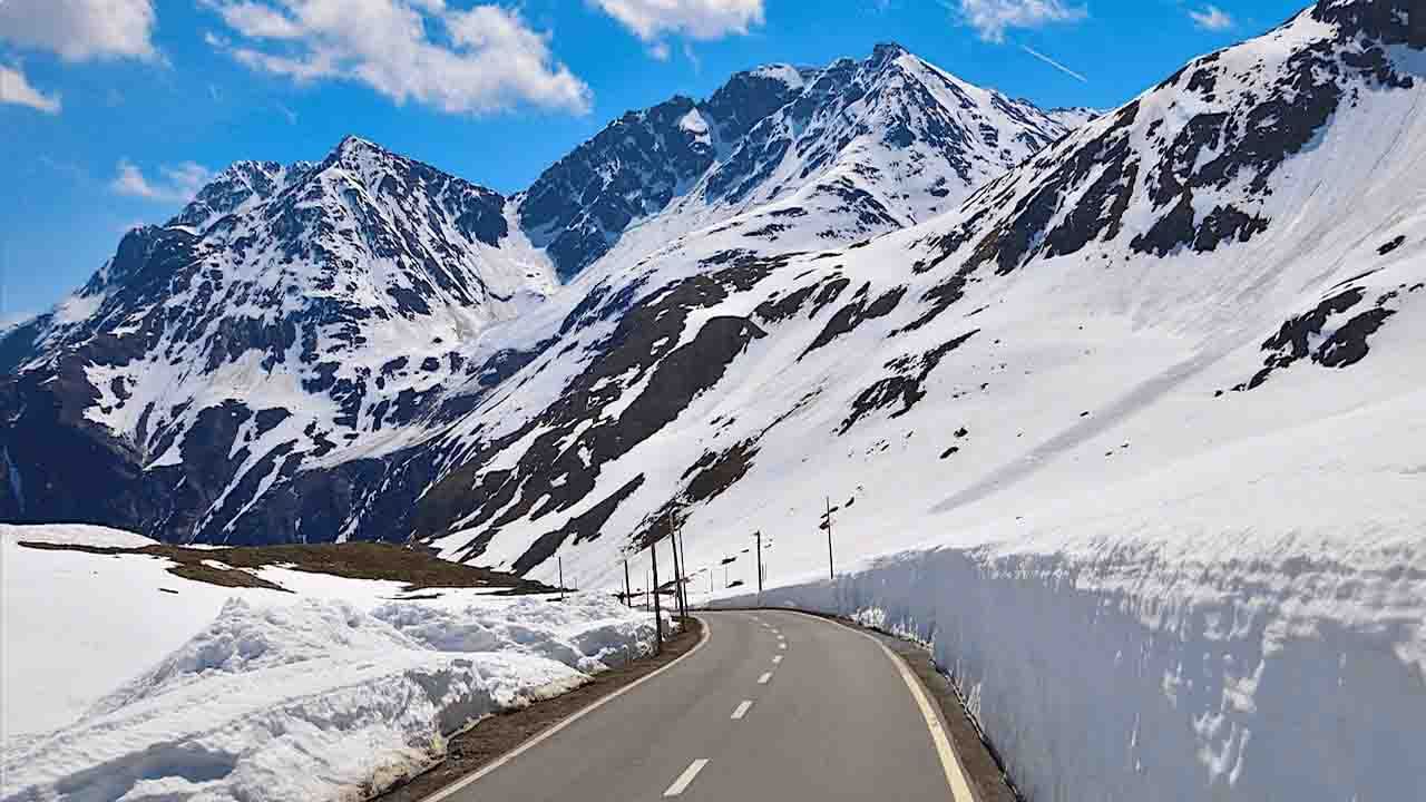 Rohtang Pass: পর্যটন শিল্পে আবারও ভাঁটা! বন্ধ করা হল হিমাচলের জনপ্রিয় রোটাং পাস