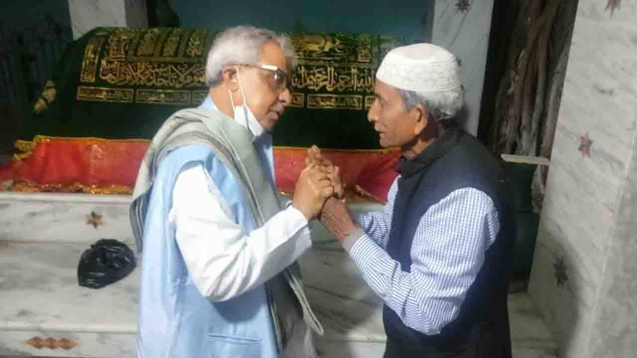 Sisir Adhikari: মাজারে গিয়ে চাদর চড়ালেন শিশির অধিকারী, শুভেন্দু বাবুর কথা ভুলে গেলেন! প্রশ্ন শাসকদলের