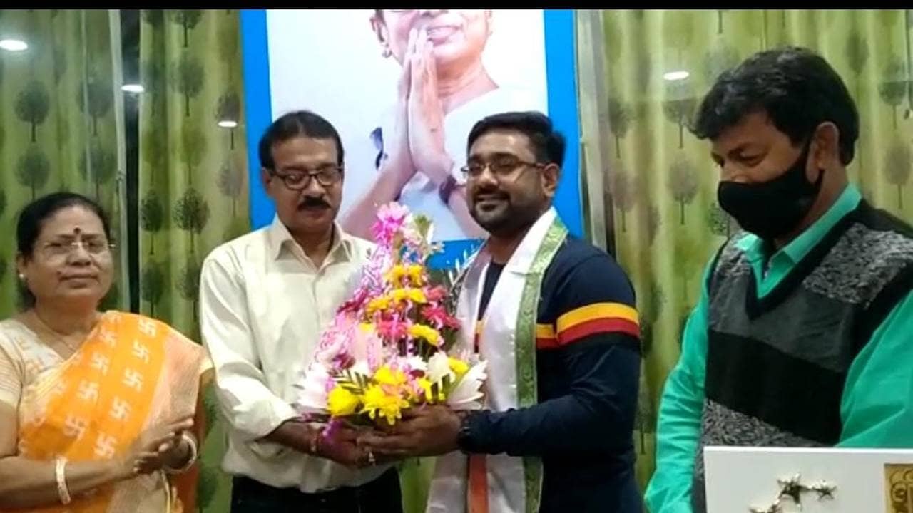 NASA: সূর্য কণা নিয়ে গবেষণা করে নাসায় ডাক পেলেন আলিপুরদুয়ারের শৌভিক