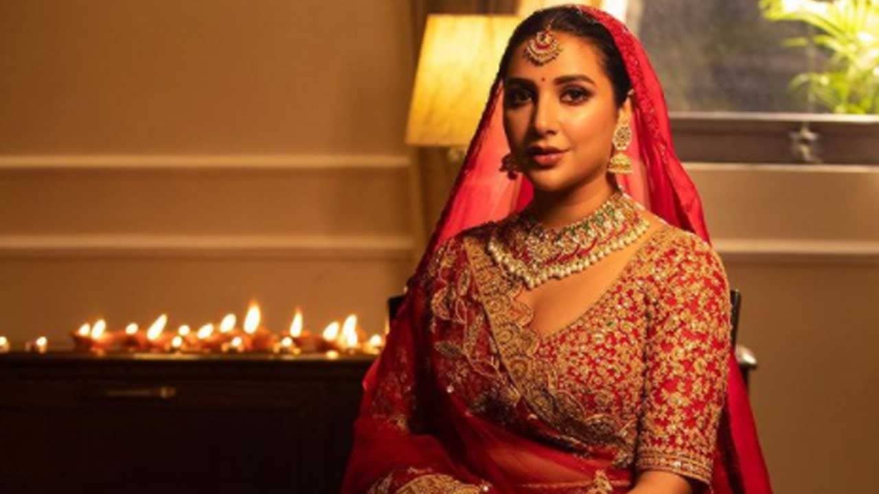 Tollywood News: ‘তোমার মতো আর কেউ নেই’, কার কথা বললেন শুভশ্রী?