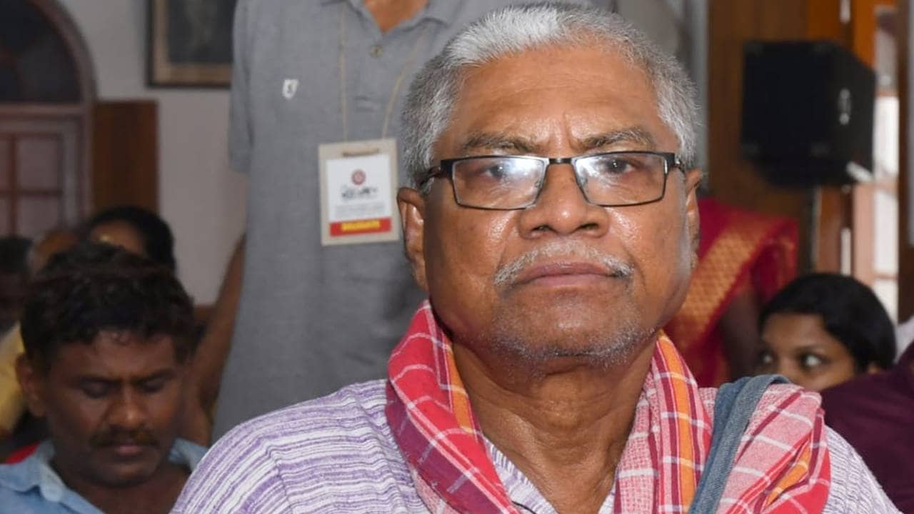 Manoranjan Bapari: গণহারে বিজেপি থেকে তৃণমূলে ঢুকছে এবার দলবদলুদের নিয়ে বিস্ফোরক মনোরঞ্জন