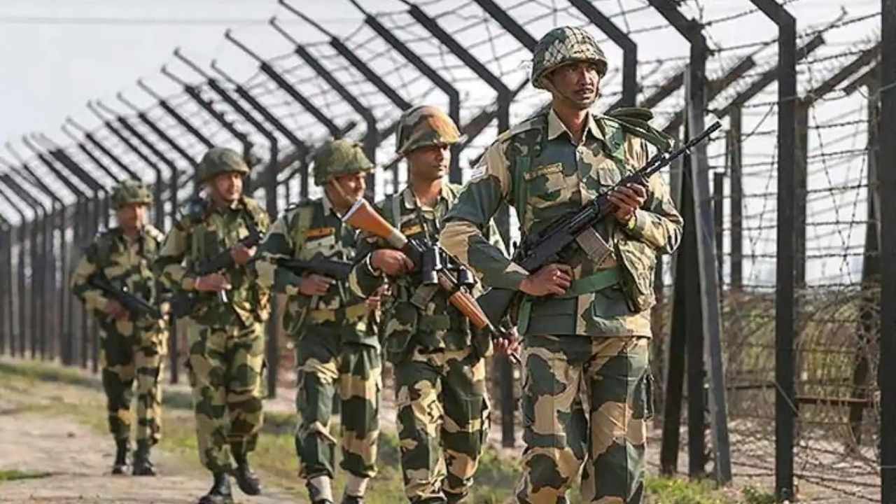 BSF: বিএসএফের মেডিকেল ক্যাম্পকে কেন্দ্র করে তুঙ্গে শাসক-বিরোধী তরজা! কী বলছেন সাধারণ মানুষ?