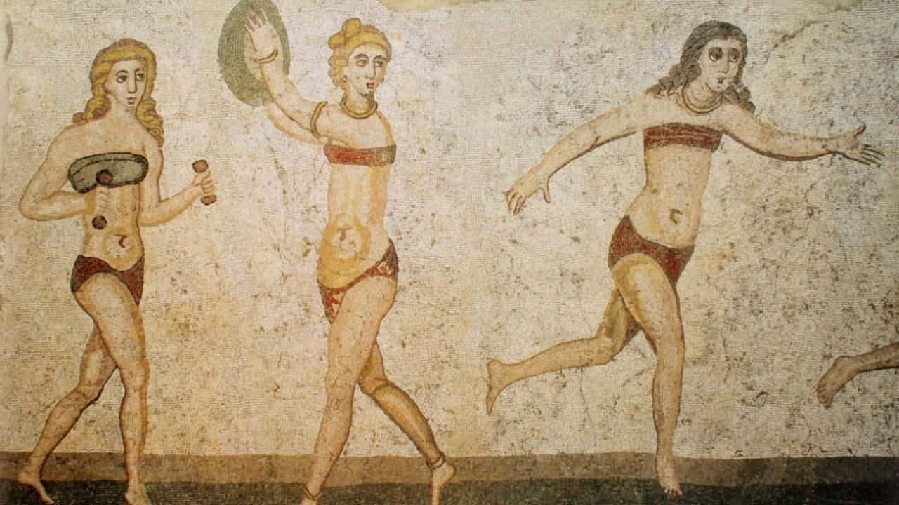 History of Bikini: আধুনিক ফ্যাশনের শীর্ষক বিকিনিকে আজ থেকে কয়েক হাজার বছর আগেও ব্যবহার করা হত...