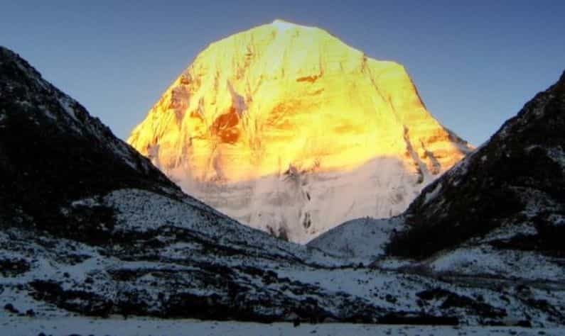 Kailash-Mansarovar Yatra: এবার গাড়িতে চেপেই পৌঁছে যেতে পারবেন কৈলাস-মানস সরোবরে! Kailash-Mansarovar Yatra: এবার গাড়িতে চেপেই পৌঁছে যেতে পারবেন কৈলাস-মানস সরোবরে!