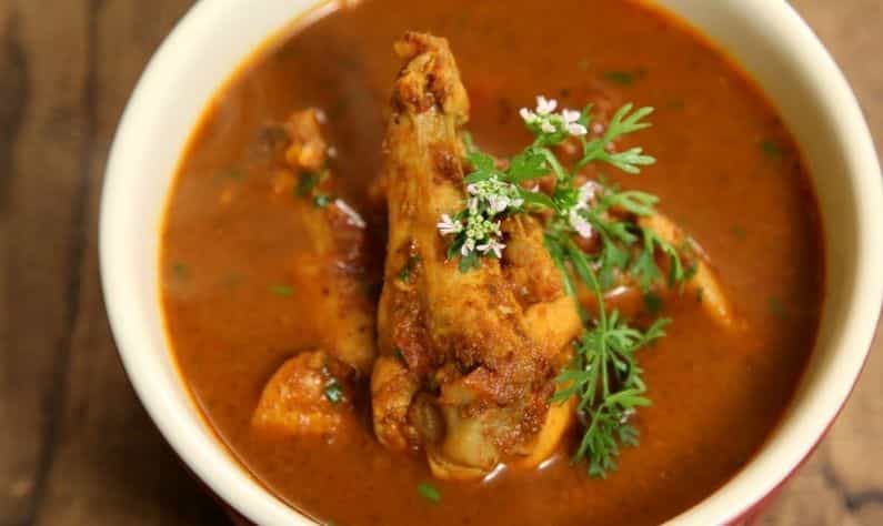 Recipe: ডিনারে পরিবারকে চমক দিতে রেঁধে ফেলুন রেলওয়ে চিকেন কারি! কীভাবে করবেন, জেনে নিন...
