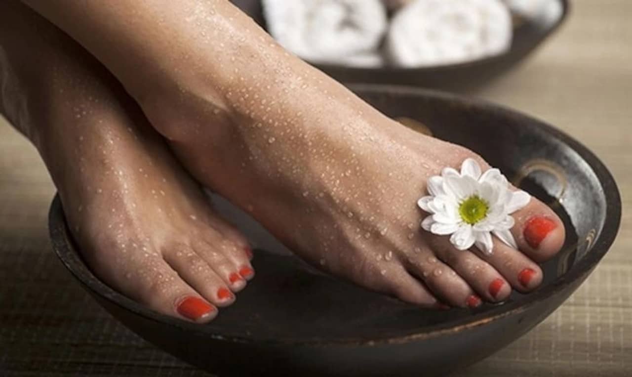 Winter Care: টানা ১৪দিন এই বিশেষ তেল ব্যবহার করলেই শীতকালে পাবেন নরম তুলতুলে ও উষ্ণ পা!