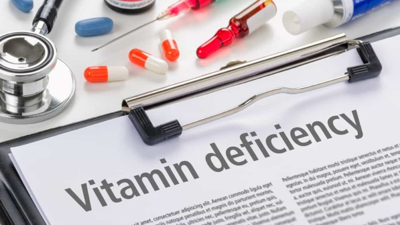 Vitamin Deficiency: মুখ দেখেই বোঝা যায় শরীরে ভিটামিনের ঘাটতি আছে কি না, জেনে নিন কীভাবে... Vitamin Deficiency: মুখ দেখেই বোঝা যায় শরীরে ভিটামিনের ঘাটতি আছে কি না, জেনে নিন কীভাবে...