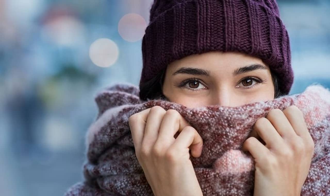 Winter Care Tips: শীতের দিনগুলিতে ত্বকের শুষ্কতা কাটাতে এই ২ ফেসপ্যাকই সেরা! নিয়মিত ব্যবহারেই মিলবে দারুণ ফল