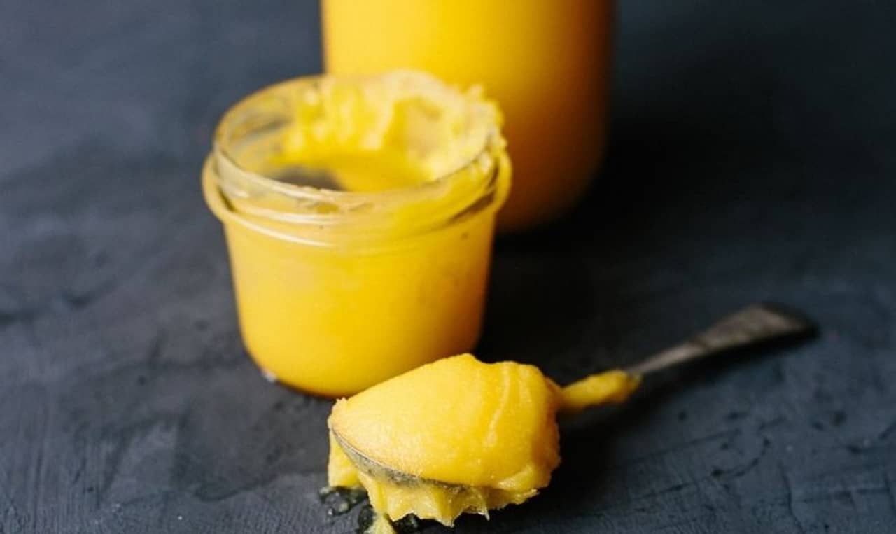 Ghee: ঘিয়ের আশ্চর্য গুণেই হবে চুলের সৌন্দর্য বৃদ্ধি! কীভাবে হেয়ারপ্যাক বানাবেন, জানুন