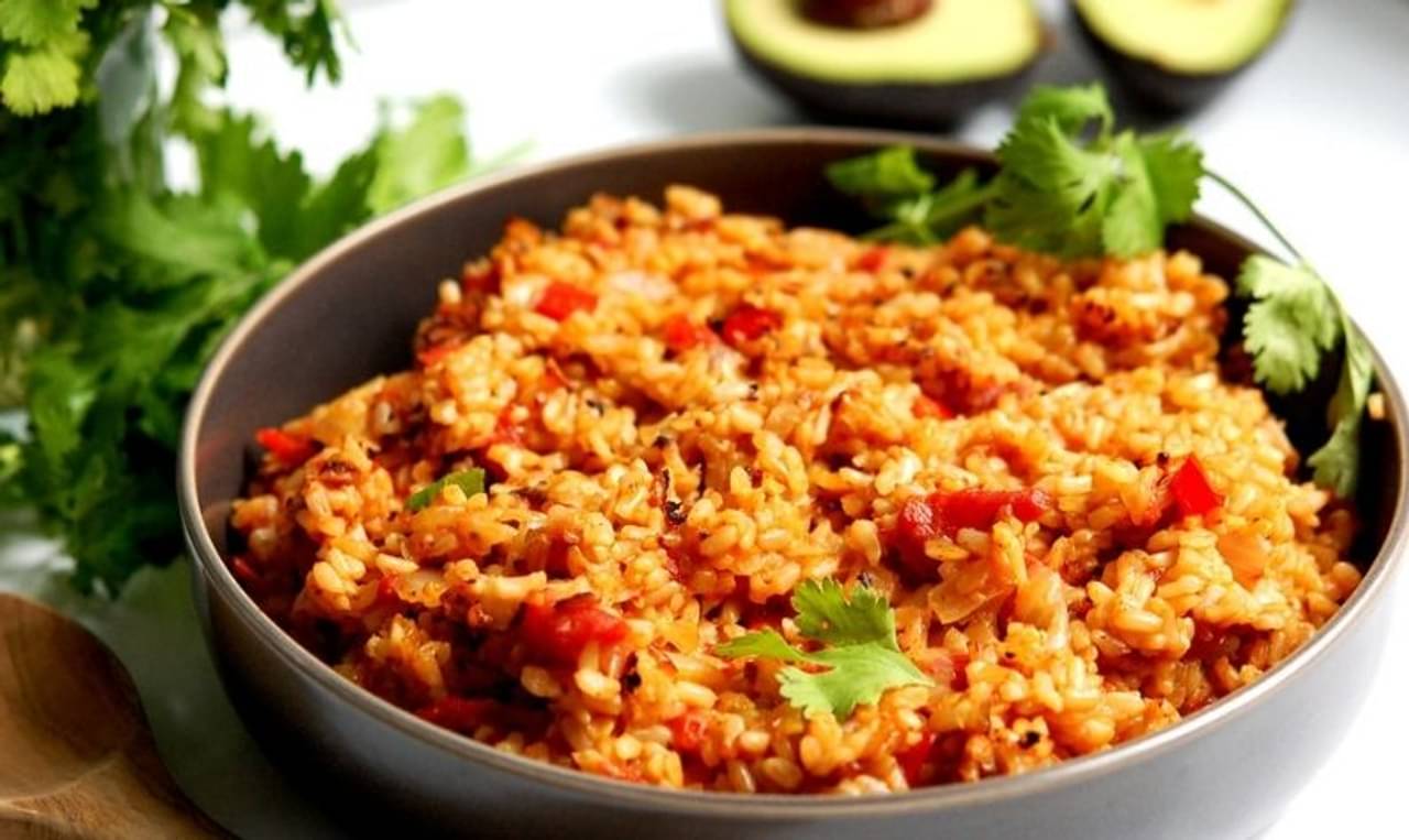 World Diabetic Day: সুস্থ থাকতে বাদ দিন সাদা চাল! এবার ডায়েটে যোগ করুন এই চাল