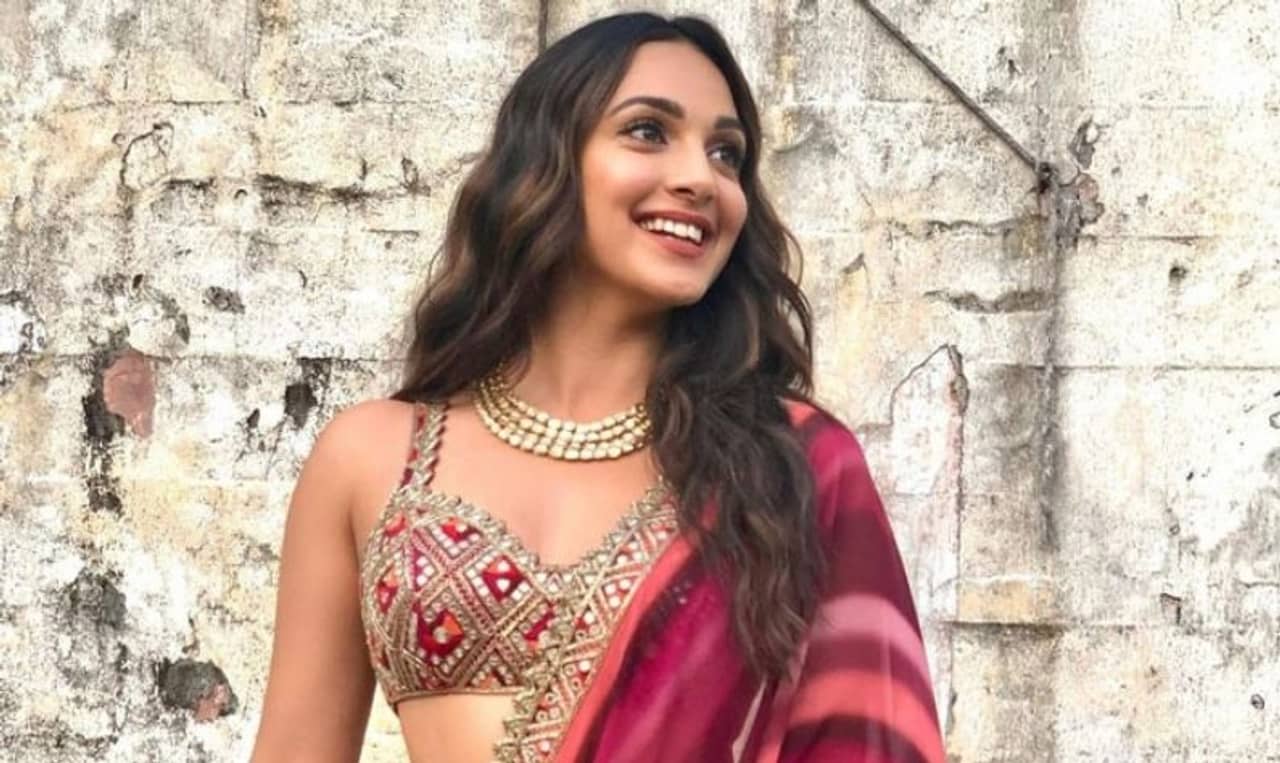 Haircare Routine: শীতে চুলের শুষ্কতা দূর করতে শৈশব থেকে যত্ন নিতে শুরু করুন! ঘরোয়া হেয়ারপ্যাক নিয়ে অকপট কিয়ারা