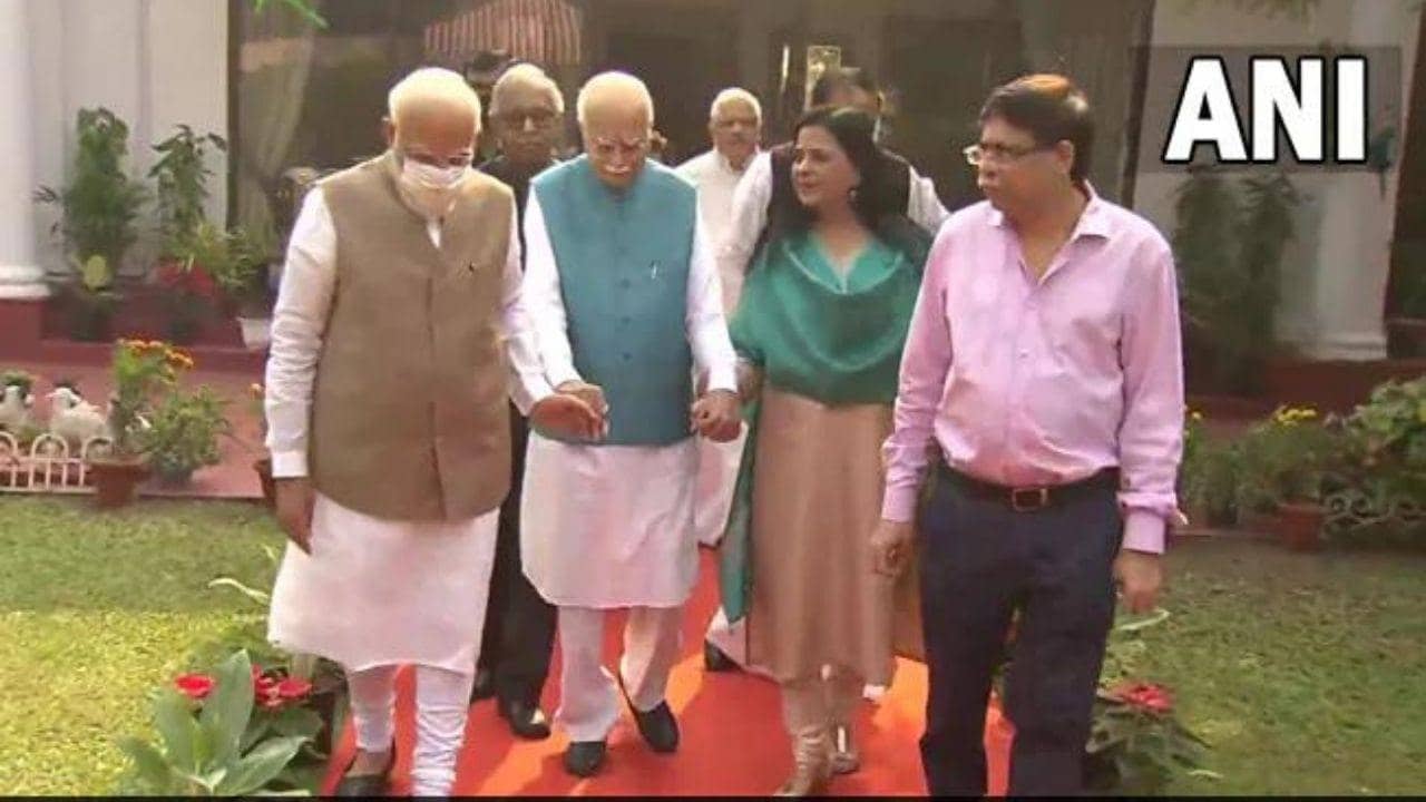 Pm Modi: জন্মদিনের শুভেচ্ছা জানাতে আডবাণীর বাসভবনে প্রধানমন্ত্রী, দেশ ওনার কাছে আজীবন ঋণী থাকবে, বললেন মোদী