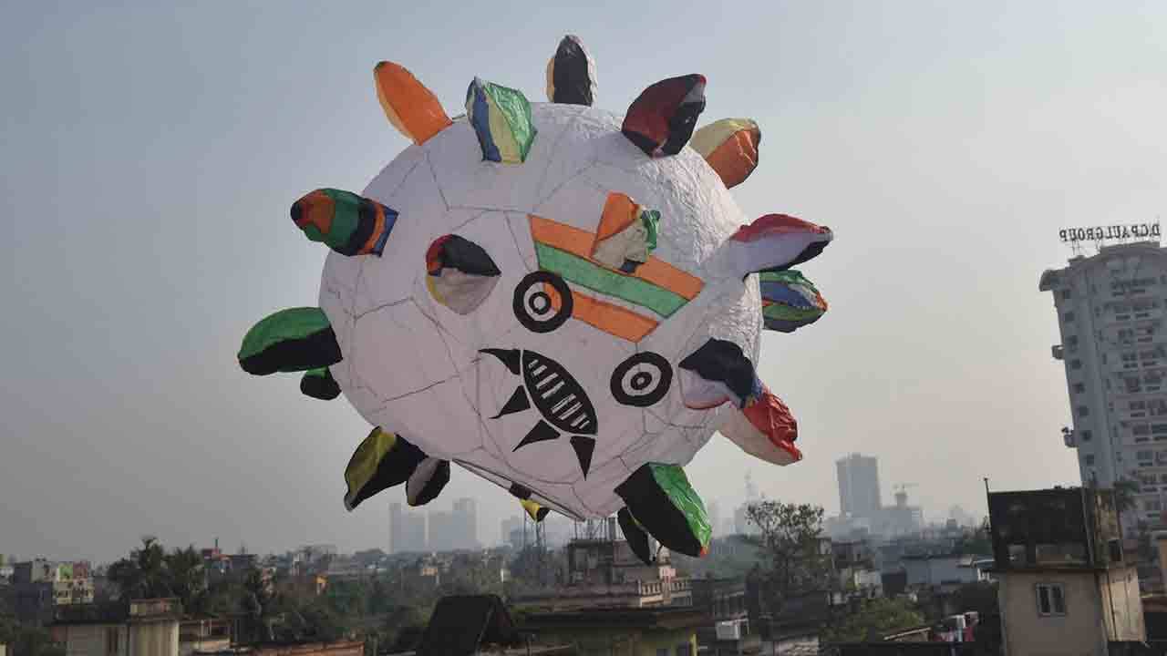 Corona Update: সকাল থেকে শহরে ওমিক্রন আশঙ্কা, এরই মধ্যে রাজ্যে বাড়ল দৈনিক সংক্রমণও