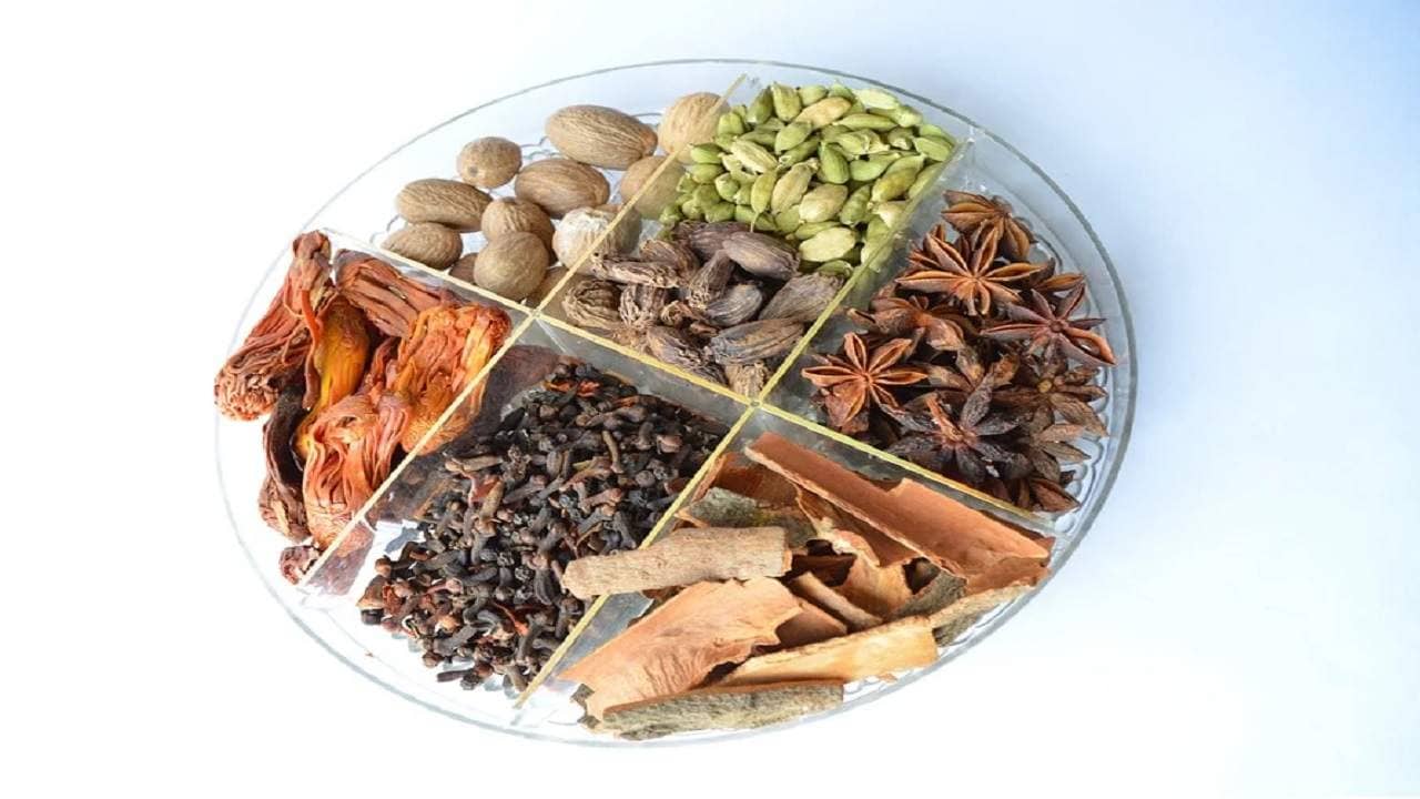 Diet Tips: এই তিন ডায়েট টিপস মেনে চলতে পারলেই শরীর থাকবে সুস্থ! নিদান বিশেষজ্ঞদের