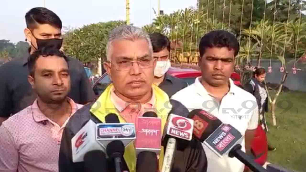 Dilip Ghosh On Duare Ration: 'লোকের কাছে ভাল সাজতে চাইছেন...', দুয়ারে রেশন নিয়ে মমতাকে কটাক্ষ দিলীপের