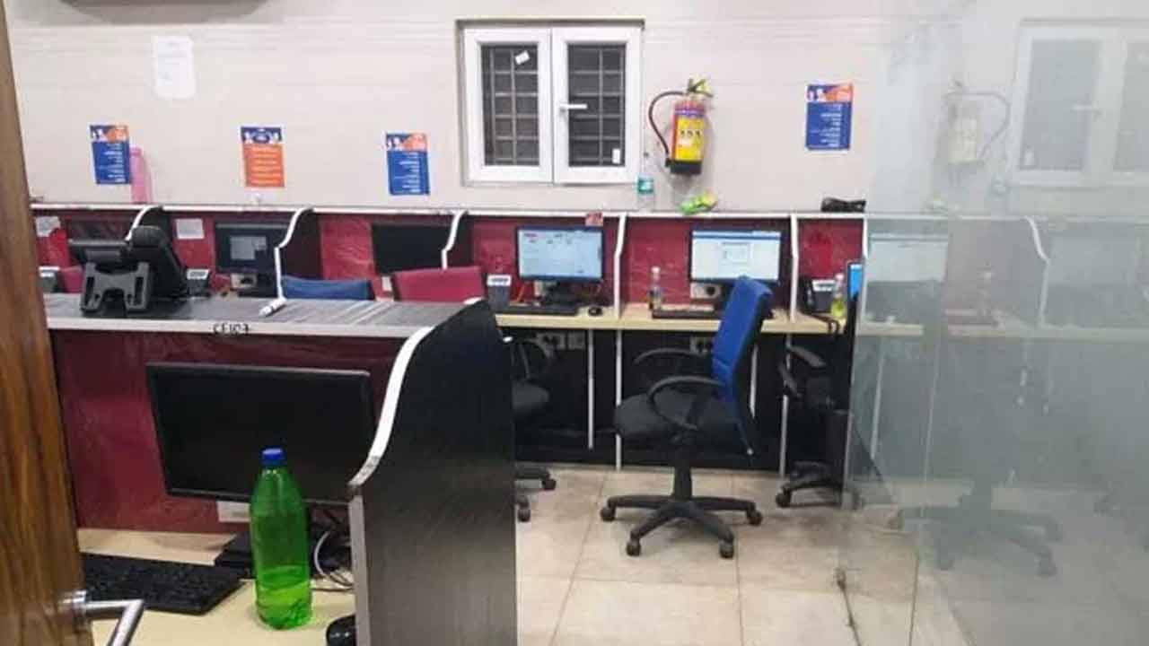 Salt Lake Fake Call Center: টেক সাপোর্টের নামে প্রতারণা, তথ্য প্রযুক্তি কেন্দ্রে ভুয়ো কল সেন্টারের হদিশ