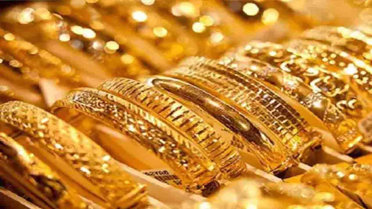 Gold-Silver Price Today: সস্তা হল সোনা, দাম পড়ল রুপোরও, জেনে নিন বিয়ের মরশুমে কত কমল দাম