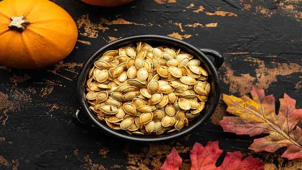 Pumpkin Seeds বিকেলের জলখাবারে যোগ করুন কুমড়োর দানাকে! ফল পাবেন হাতে