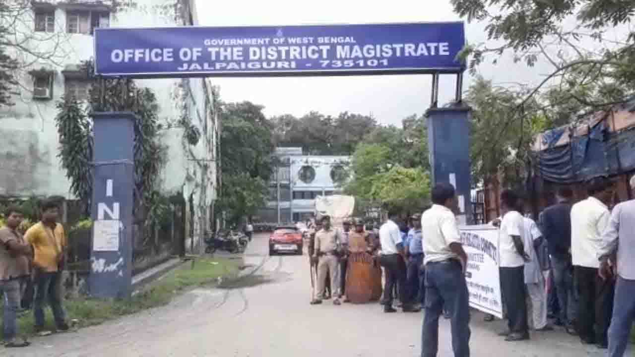 COVID restriction in North Bengal: চিন্তার নাম ওমিক্রন! সীমান্তে যাতায়াতে করতেই হবে কোভিড পরীক্ষা