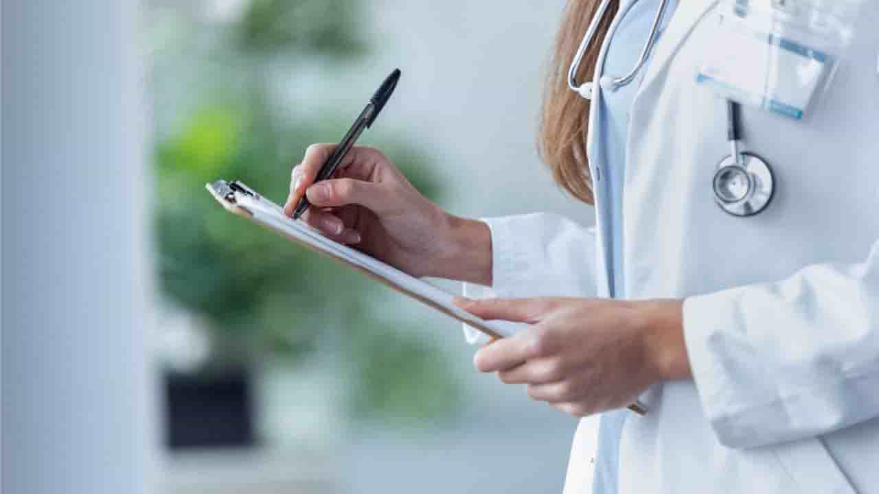 West Bengal Job: ১৫০০ শূন্যপদে সরাসরি হেলথ অফিসার নিয়োগ রাজ্যের স্বাস্থ্য দফতরে, জানুন বিস্তারিত West Bengal Job: ১৫০০ শূন্যপদে সরাসরি হেলথ অফিসার নিয়োগ রাজ্যের স্বাস্থ্য দফতরে, জানুন বিস্তারিত