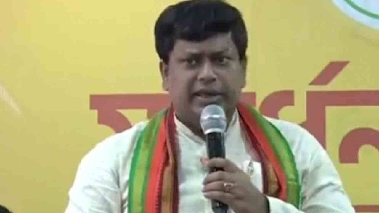 Sukanta Majumder: দিদি রাজনৈতিক সফরে ব্যস্ত আর বাংলায় খেলা হচ্ছে, দুবরাজপুরের বোমাবাজির ঘটনায় কটাক্ষ সুকান্তের