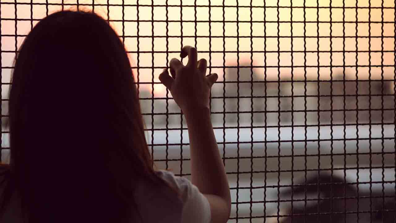 Trafficking: দু'বছরের ভালবাসা, 'প্রেমিকের' সঙ্গে ঘর ছেড়ে অন্ধকার গলিতে গিয়ে পড়ল নাবালিকা