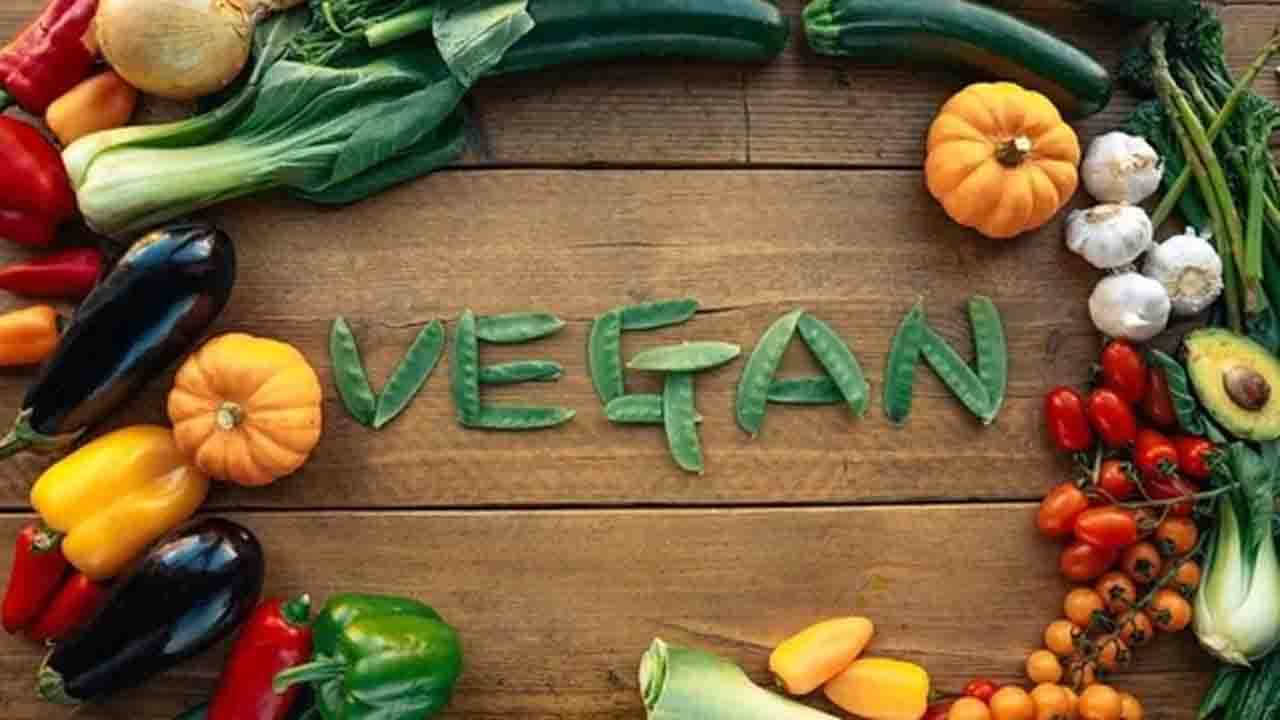 World Vegan Day: ভেগান ডায়েট স্বাস্থ্যের জন্য কতটা উপকারী? জানালেন পুষ্টিবিদ