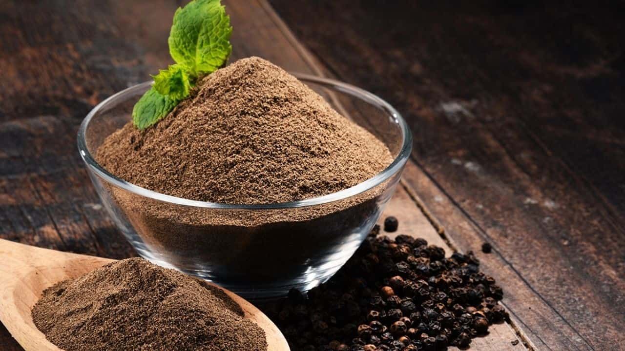 Black Pepper Benefits গোল মরিচের একাধিক স্বাস্থ্যকর উপকারিতা আছে, এক