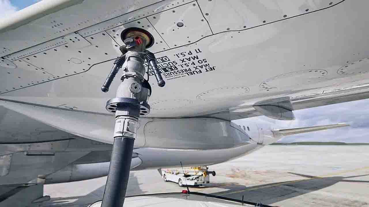 Aviation Turbine Fuel Prices: খুশির খবর! জেট ফুয়েলের দাম করল ইন্ডিয়ান অয়েল, সস্তা হতে পারে বিমান সফর