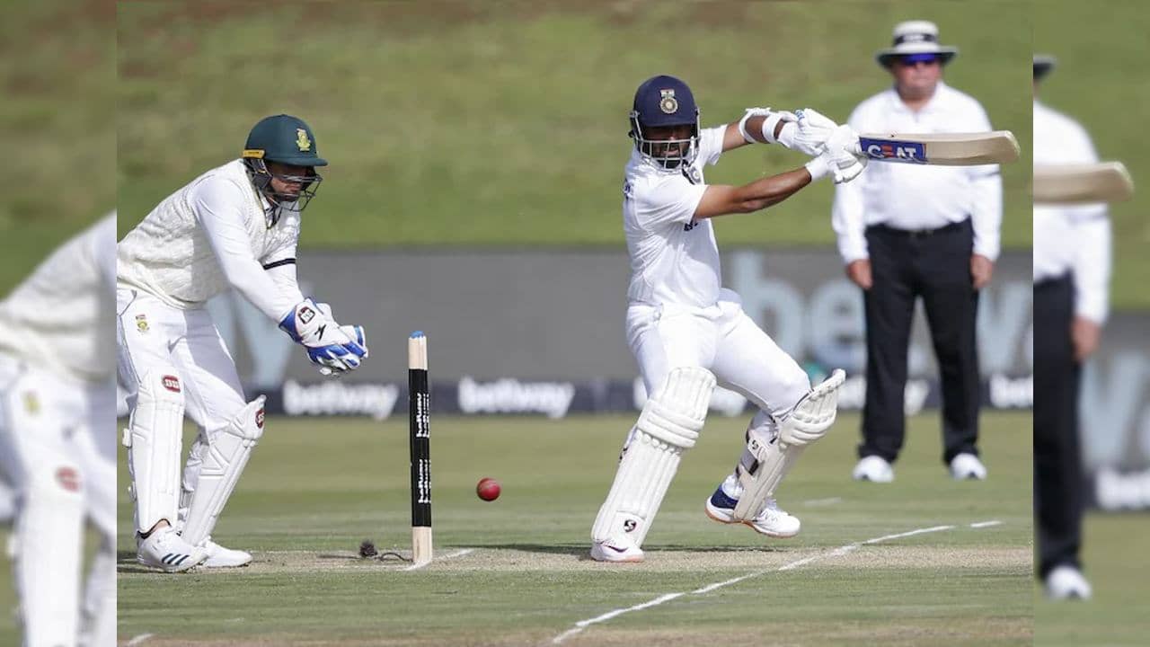 India vs South Africa: সেঞ্চুরিয়নে ব্যাট করতে করতে কী বিড়বিড় করলেন রাহানে? দেখুন ভিডিও