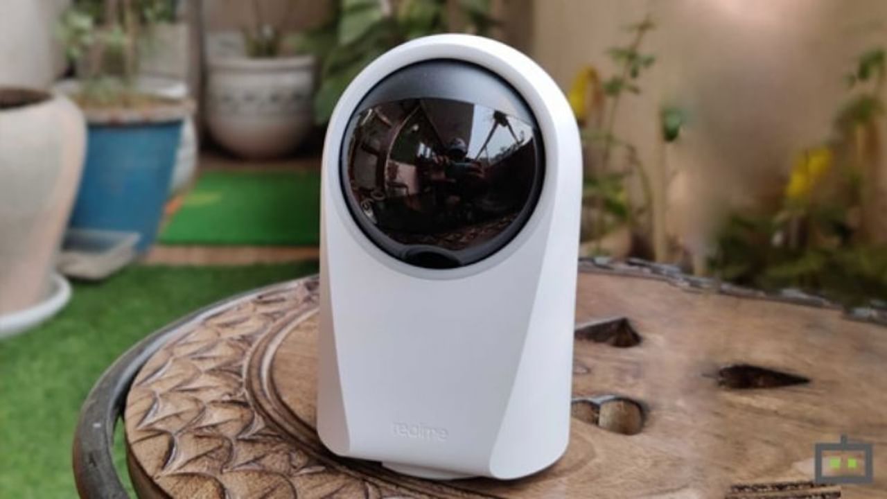 ​Realme Smart Security Camera: দাম – ২,৮৯৯ টাকা। এই স্মার্ট সিকিউরিটি ক্যামেরায় রয়েছে ইনফ্রারেড নাইট ভিশন, আর্টিফিশিয়াল ইন্টেলিজেন্স মোড ও রিয়েল টাইম অ্যালার্ম। 