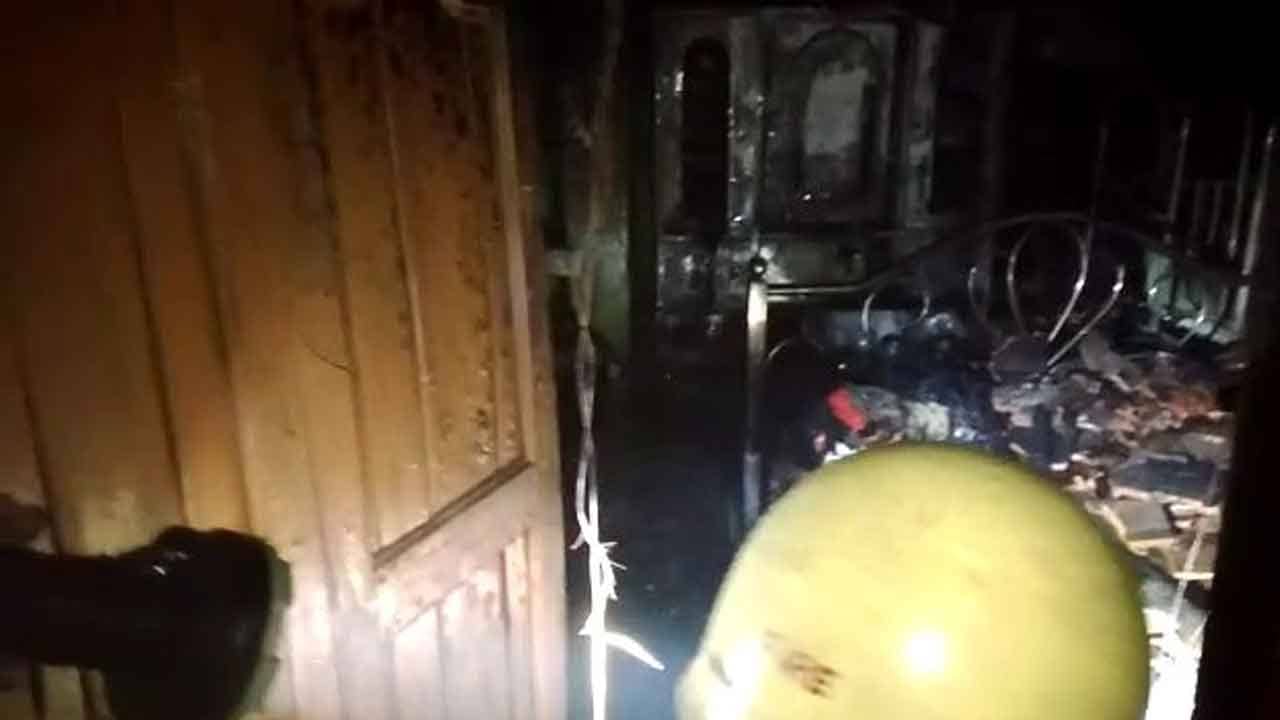Man Burn to Death In Rishra: কম্বল চাপা দিয়ে ঘুমোচ্ছিলেন, অনুভূত হচ্ছিল গরম ভাব! বদ্ধ ঘরে জ্বলেই মৃত্যু যুবকের