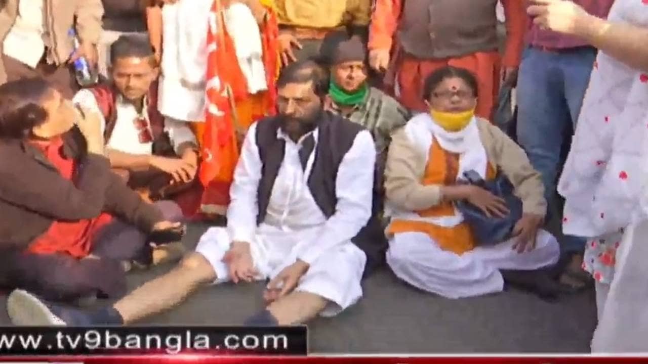 Kolkata municipal corporation election 2021: আক্রান্ত ৭৫ নম্বর ওয়ার্ডের সিপিএম প্রার্থী, কাজই করেনি কমিশন, দাবি রবীন দেবের